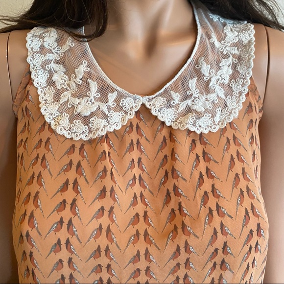 Forever 21 Sleeveless Top w/ Bird Print & Peter Pan Collar Size Small - Picture 4 of 14